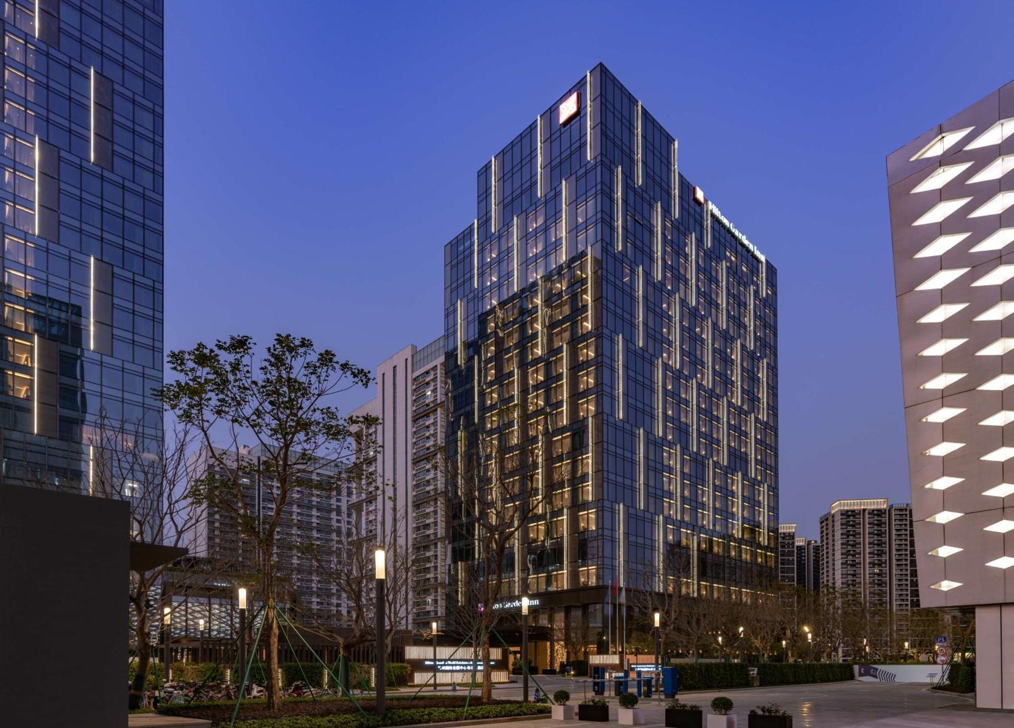 Hilton Garden Inn Shenzhen World Exhibition & Convention Center Exterior foto